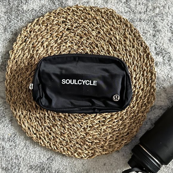 soulcycle lululemon bag White Everywhere Belt A Quick lululemon Sale